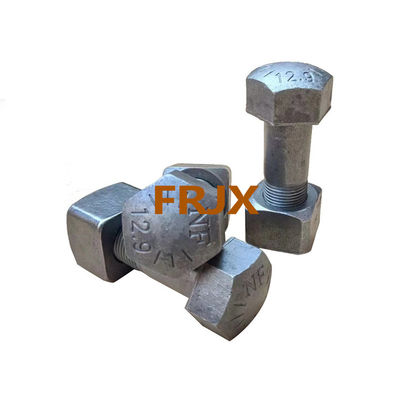 Boulons et écrous de voie de fouille forgée avec HRC52-58 dureté de surface de zinc finition de forgeage des dents